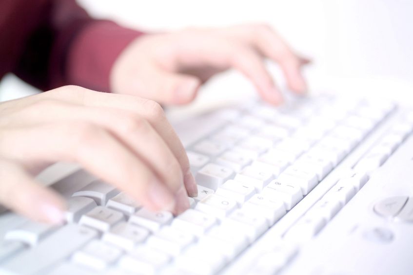 17 PC keyboards Discovered to be Dirtier than Toilet Seats ｜ 21：体と健康（Body and Wellness）